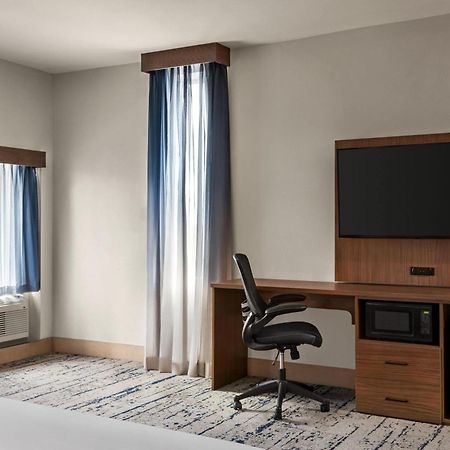 La Quinta Inn & Suites By Wyndham Austin South Εξωτερικό φωτογραφία