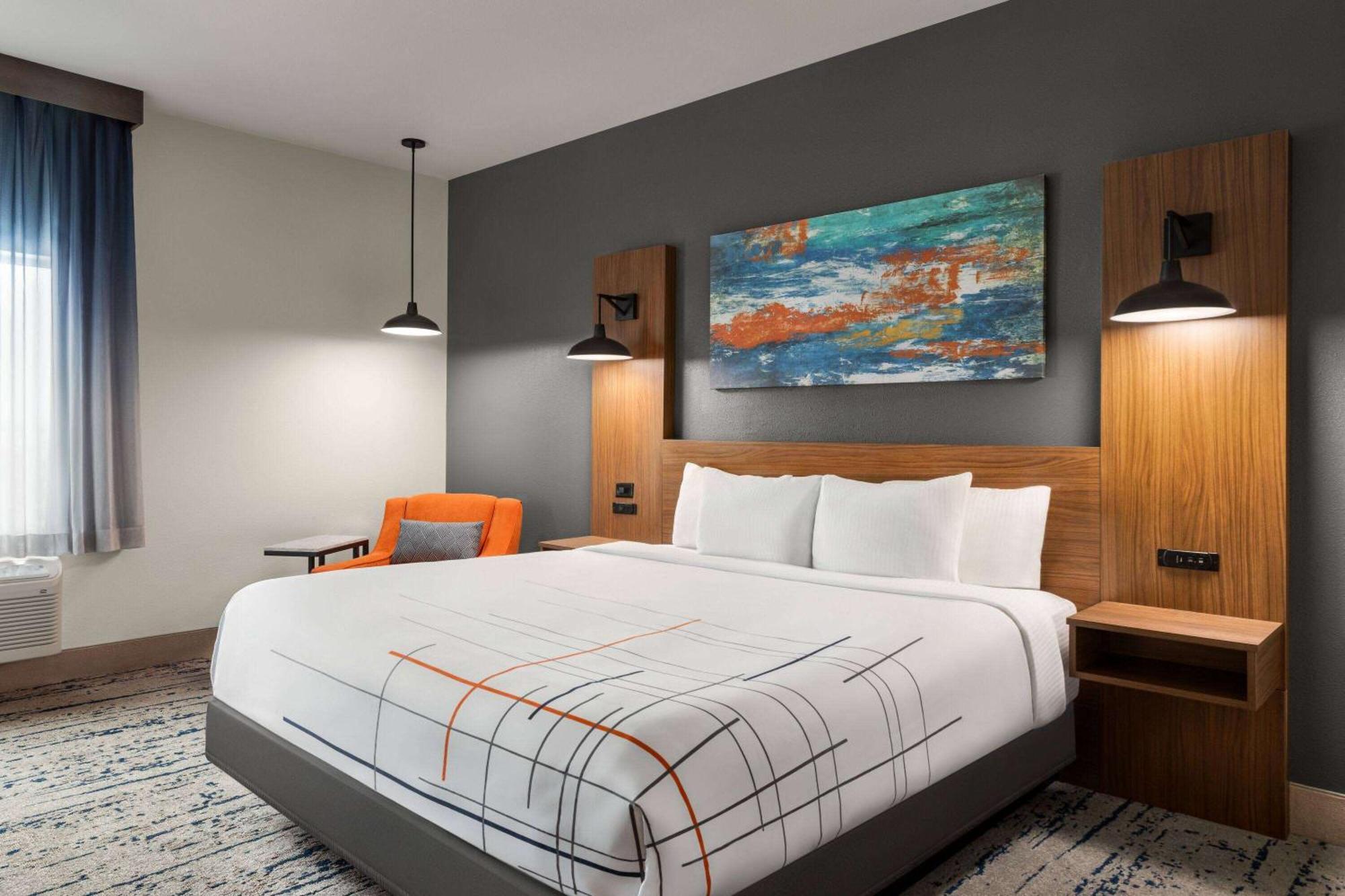 La Quinta Inn & Suites By Wyndham Austin South Εξωτερικό φωτογραφία