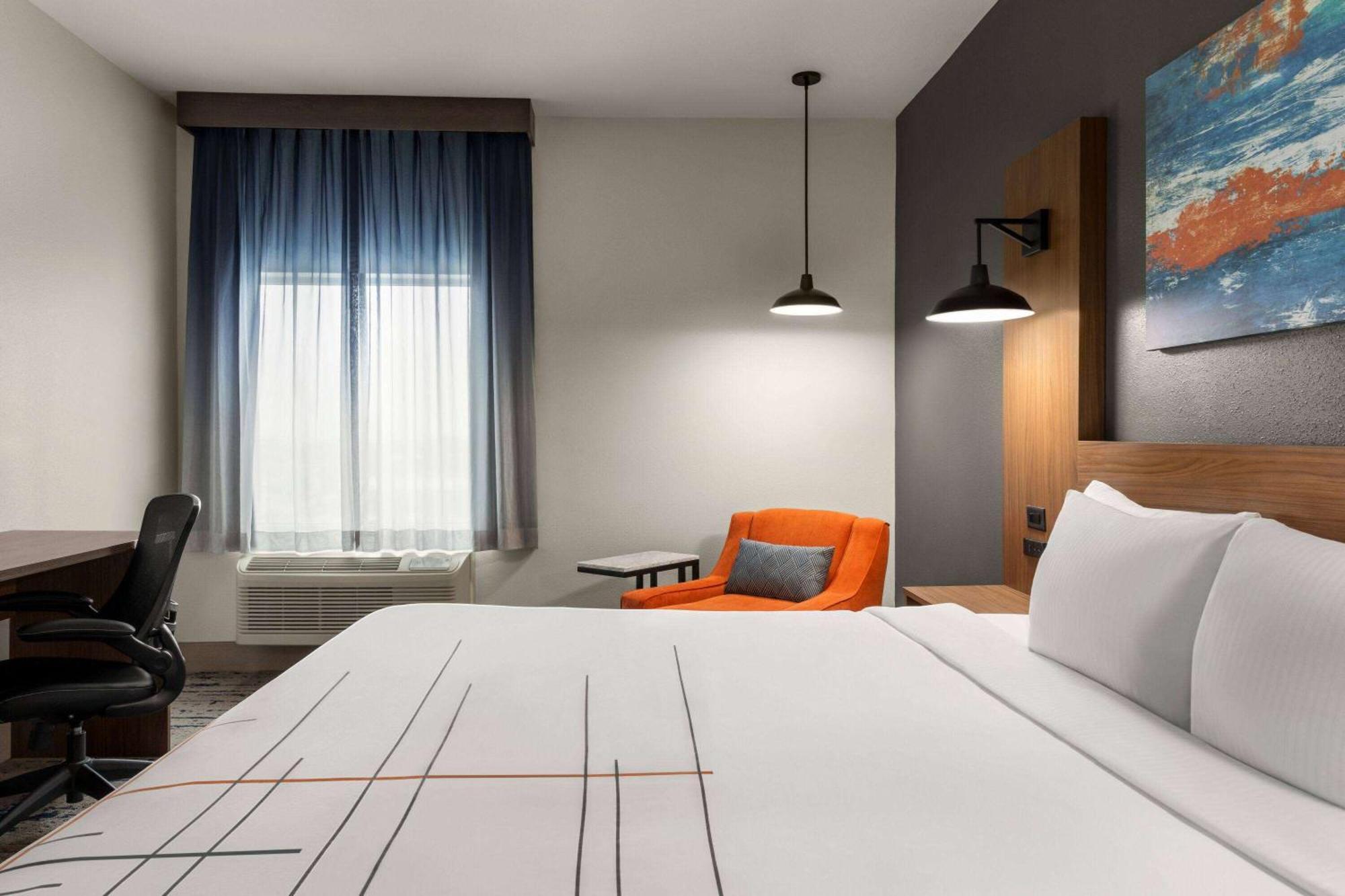 La Quinta Inn & Suites By Wyndham Austin South Εξωτερικό φωτογραφία