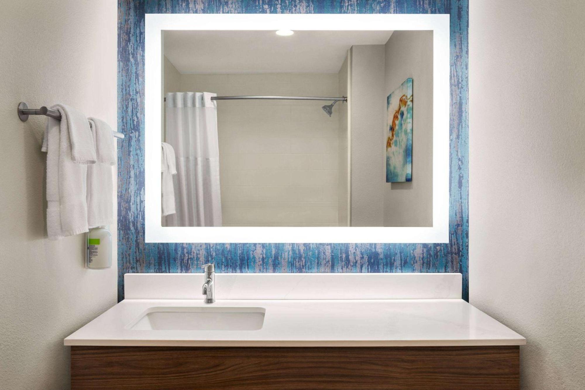 La Quinta Inn & Suites By Wyndham Austin South Εξωτερικό φωτογραφία